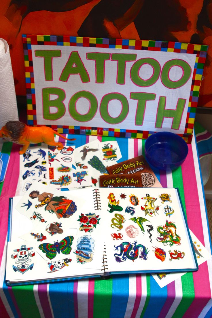 tattoo booth
